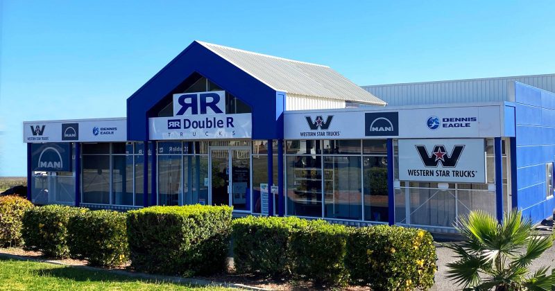 DoubleRTamworthTrucks_FrontSignage_Penske_WesternStar_Man_DennisEagle_DetroitMotors_Trucks_Sales_Servicing_Parts
